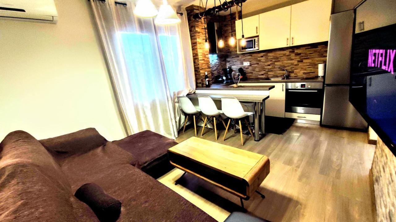 The Elysian At Nicopolis Jacuzzi Appartement Nikopolis Buitenkant foto
